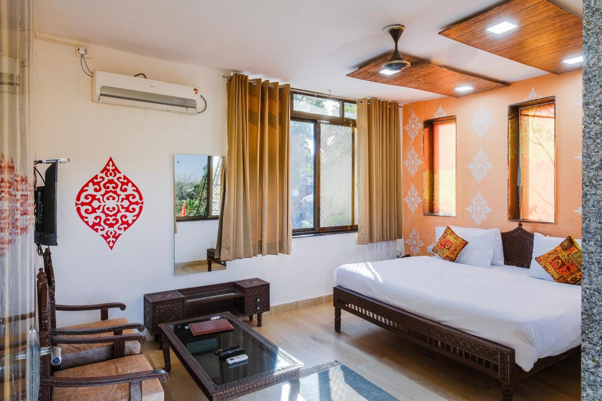 Rudraksha Inn Маунт-Абу Екстер'єр фото